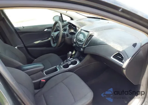 2018 Chevrolet Cruze Lt Auto from USA, damaged, VIN 1G1BE5SM0J7171971